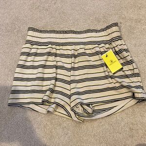 BRAND NEW! Volcom shorts